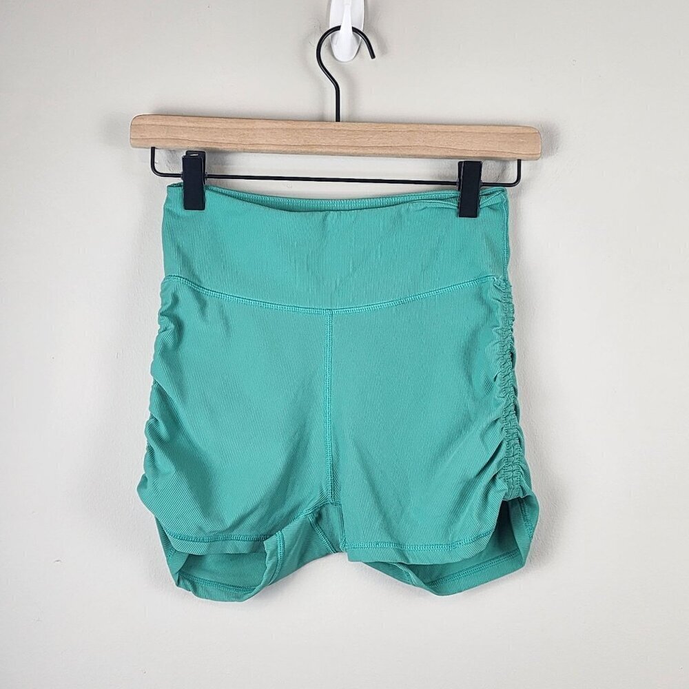 WILO The Label sz M women Green Cinched Athletic bike Shorts